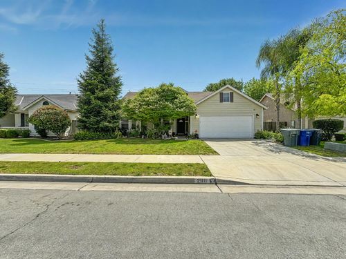2811 Walton Avenue, Sanger, CA, 93657 | Card Image