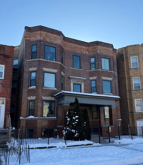 apt-3-e-3339 W Adams St, Chicago, IL, 60624-2908 | Card Image