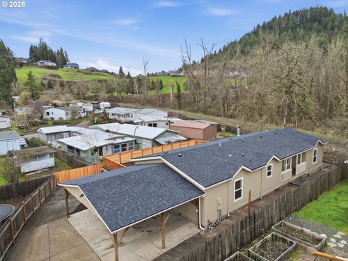 5972 Mt Vernon Rd, Springfield, OR, 97478-8562 | Card Image