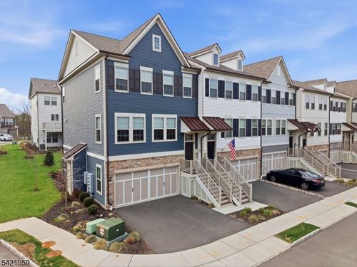 12 Marigold Ct, Warren, NJ, 07059-3901 | Card Image