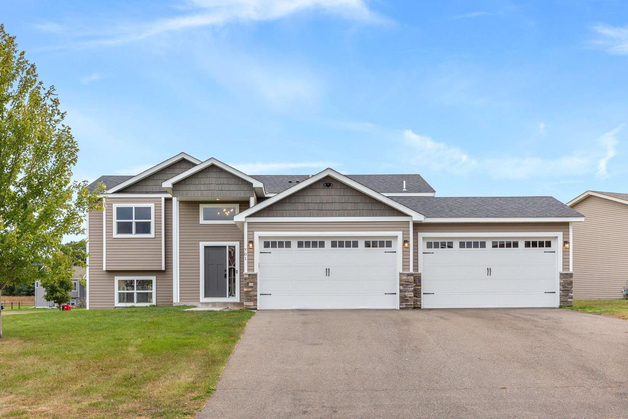 Greenwood St, Isanti, MN 55040