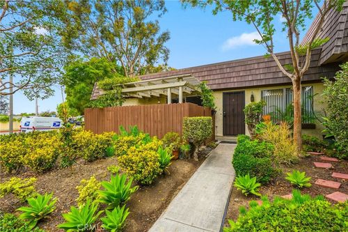 a-408 N Rio Vista St, Anaheim, CA, 92806-3357 | Card Image