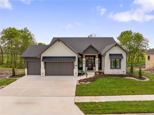 701 Hampstead Dr, Raymore, MO, 64083-7893 | Card Image