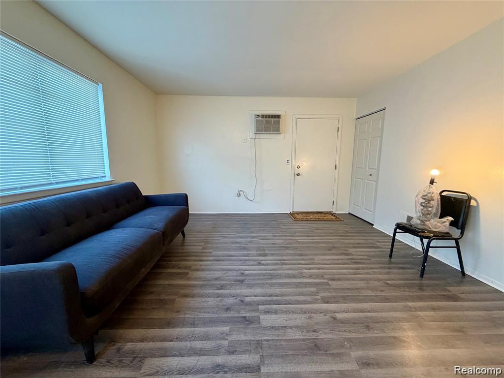 Residential Lease in Detroit 3