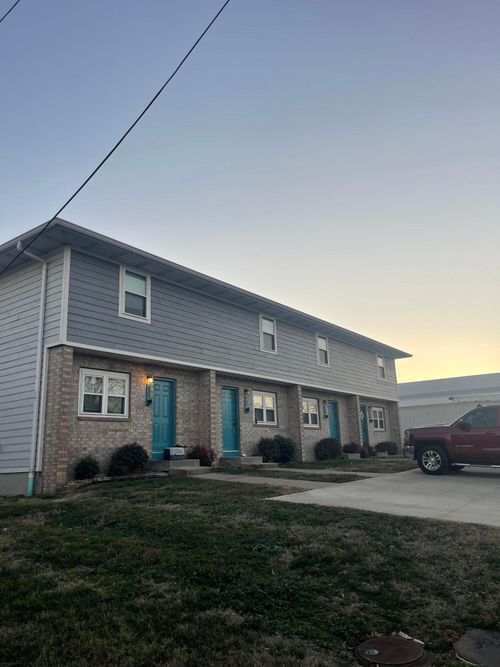 626-640 E Bain St, Ozark, MO, 65721-8408 | Card Image