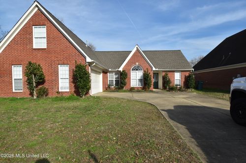 5692 Kuykendall Dr, Southaven, MS, 38672-6541 | Card Image