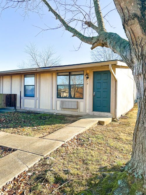 apt-18-2421 Madison St, Clarksville, TN, 37043-5463 | Card Image