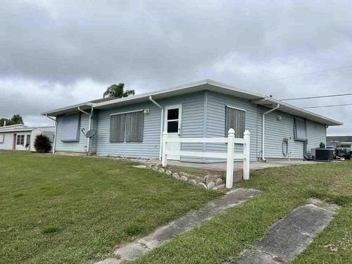 2438 Se 32nd St, OKEECHOBEE, FL, 34974-6709 | Card Image