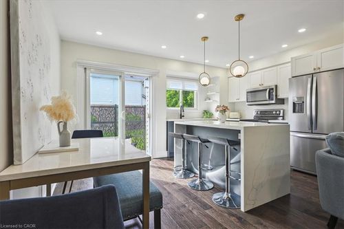 2-2920 Headon Forest Dr, Burlington, ON, L7M4H1 | Card Image