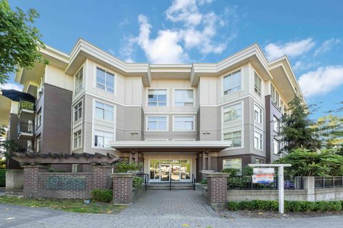 216-13555 Gateway Dr, Surrey, BC, V3T0B5 | Card Image