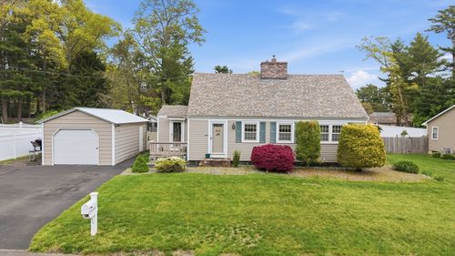 9 Joseph St, Acushnet, MA, 02743-1903 | Card Image