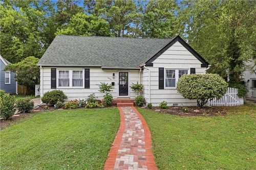 1049 S Lexan Cres, Norfolk, VA, 23508-1240 | Card Image