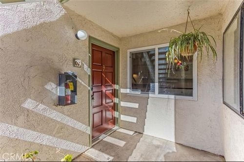 apt-7-29 Dearborn Pl, GOLETA, CA, 93117-3537 | Card Image