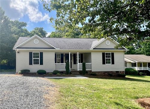 4227 Fox St, Randleman, NC, 27317-7746 | Card Image