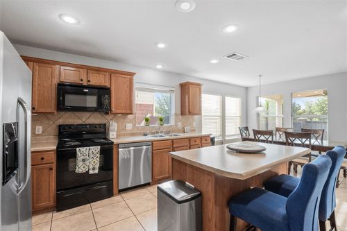 2321 Marion Dr, McKinney, TX, 75072-6112 | Card Image