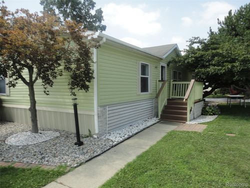 141 Concord, Adrian, MI, 49221-4281 | Card Image