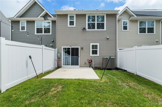10909 Genito Square Dr, Townhouse with 3 bedrooms, 3 bathrooms and null parking in Midlothian VA | Image 14