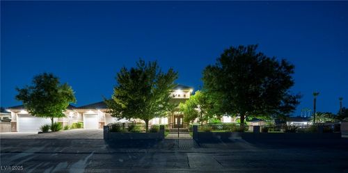 4885 N Pioneer Way, Las Vegas, NV, 89149-5837 | Card Image