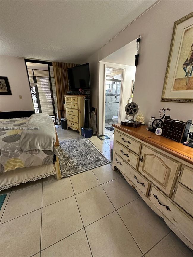 APT-202 - 6701 N University Dr, Condo with 2 bedrooms, 2 bathrooms and null parking in Tamarac FL | Image 9