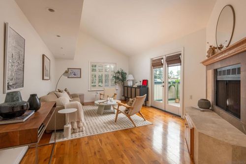 4757 Lamont St, San Diego, CA, 92109-3420 | Card Image