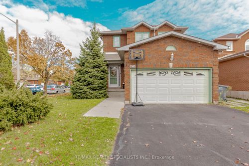 3363 Columbine Cres, Mississauga, ON, L5N6A8 | Card Image