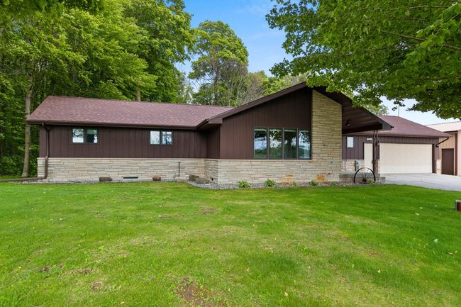 2929 Brunner Rd, House other with 3 bedrooms, 2 bathrooms and null parking in Manitowoc WI | Image 60