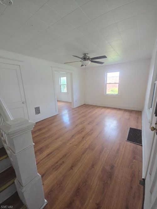 1r-323 Irwin St, Phillipsburg, NJ, 08865-2548 | Card Image