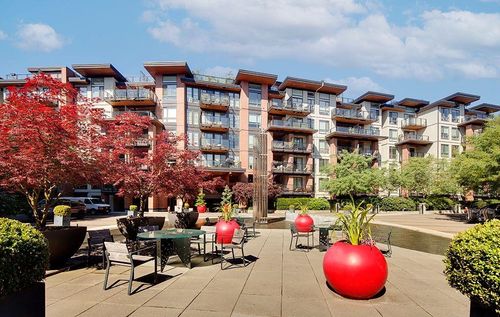 404-733 W 3rd St, North Vancouver, BC, V7M0C8 | Card Image