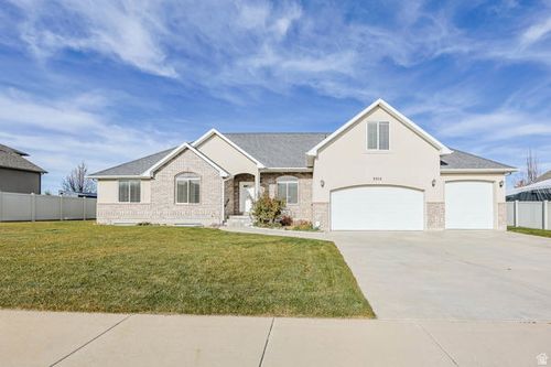3352 W 10235 S, South Jordan, UT, 84095-8186 | Card Image