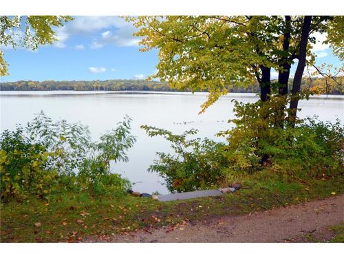 1 Raccoon Rd, North Oaks, MN, 55127-2118 | Card Image