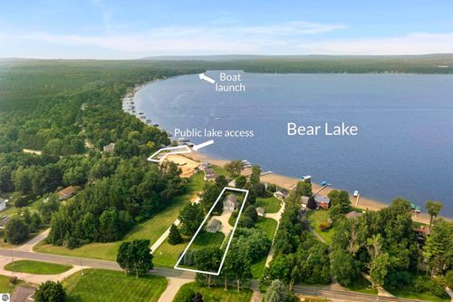 6624 S Shore Dr, Bear Lake, MI, 49614-9607 | Card Image