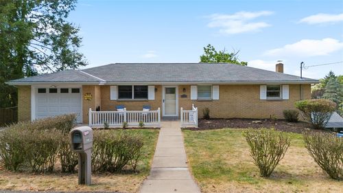 990 Toby St, Westmoreland City, PA, 15692-1185 | Card Image