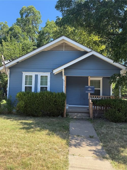 911 Anthony St, Mckinney, TX, 75069-5807 | Card Image