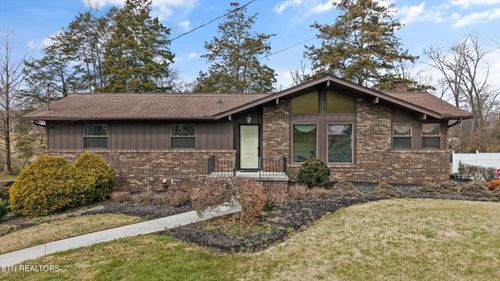 605 Woodland Dr, Clinton, TN, 37716-3424 | Card Image