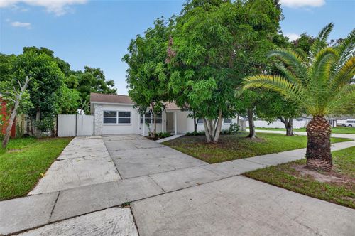 9001 Arndale Cir, TAMPA, FL, 33615-1529 | Card Image