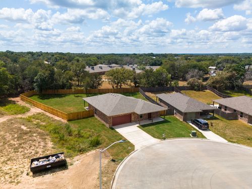 828 Elijah Ln, Lampasas, TX, 76550-3868 | Card Image