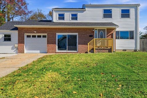 132 Victoria Dr, Virginia Beach, VA, 23452-4324 | Card Image