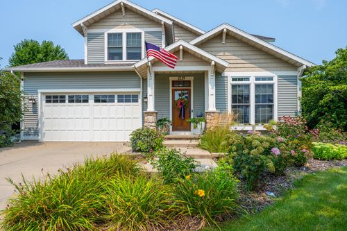 2135 Mccormick Trl, Stevensville, MI, 49127-8631 | Card Image