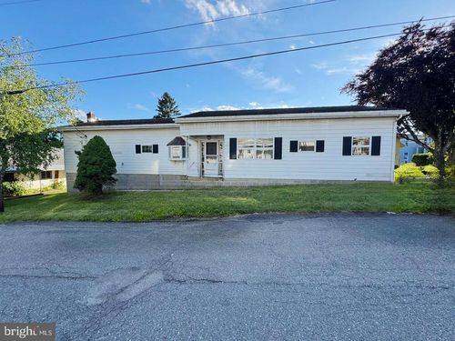 251 N Columbia St, TAMAQUA, PA, 18252-1603 | Card Image