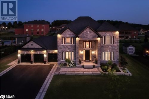 39 Mckeown St, Thornton, ON, L0L2N0 | Card Image