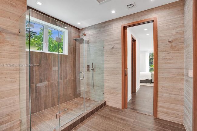 201 Buttonwood Dr, House other with 5 bedrooms, 7 bathrooms and null parking in Key Biscayne FL | Image 41
