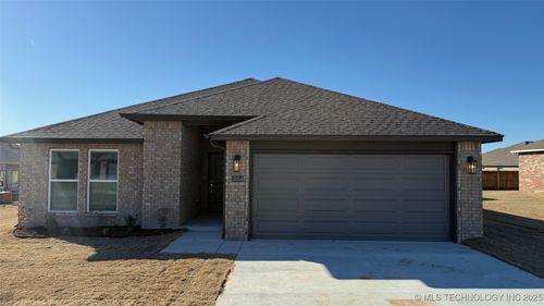 15014 S Poplar Place, Glenpool, OK, 74033 | Card Image