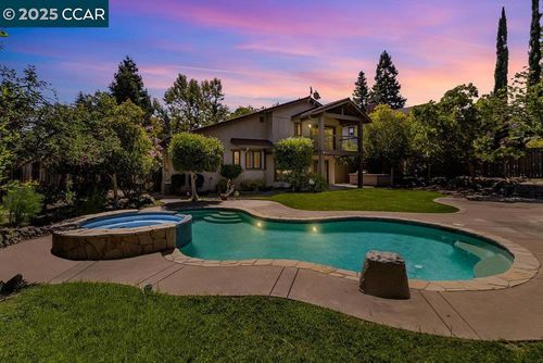 987 Morello Ave, Martinez, CA, 94553-4749 | Card Image