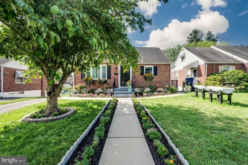1928 Reading Ave, READING, PA, 19609-2027 | Card Image
