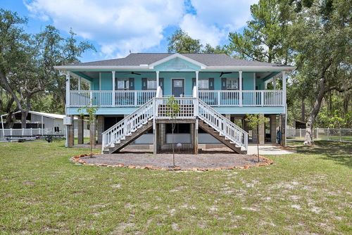 8213 Riverview Rd, FANNING SPRINGS, FL, 32693-9537 | Card Image