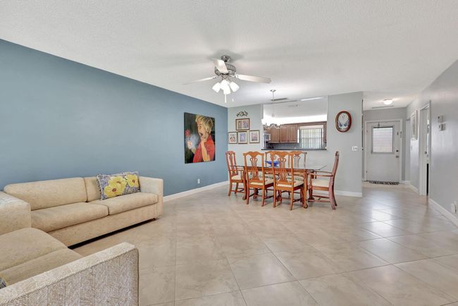 165 Amherst Ln, Condo with 1 bedrooms, 2 bathrooms and null parking in Lake Worth FL | Image 12