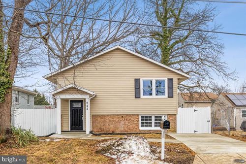 942 Clovis Ave, CAPITOL HEIGHTS, MD, 20743-3943 | Card Image