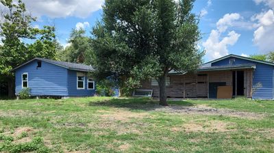 701 Westchester Road, House other with 4 bedrooms, 3 bathrooms and 4 parking in Taylor TX | Image 2