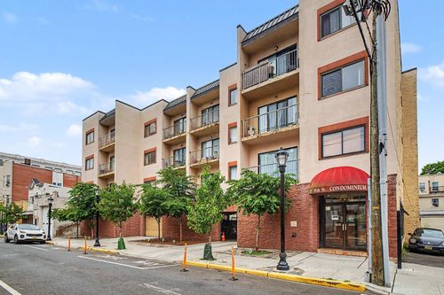 307-318 38th St, Union City, NJ, 07087-4862 | Card Image