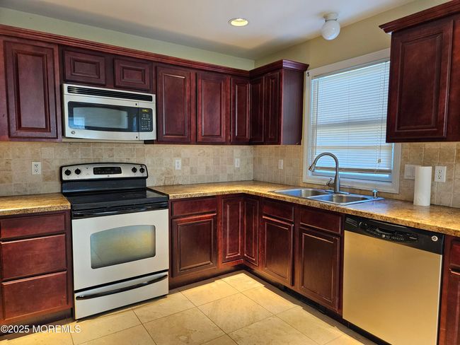 701 Parkside Ave, House other with 4 bedrooms, 3 bathrooms and null parking in Toms River NJ | Image 10